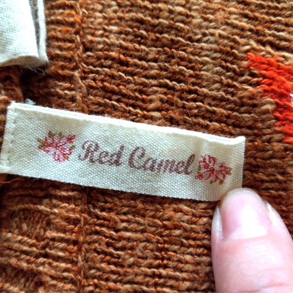 ☆3/$20* Red Camel Brand Knit Sweater with Fox. Bracelet and Fuzzy Hair Kaboober - Picture 5 of 7